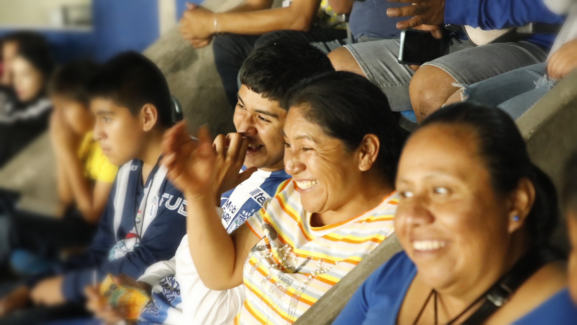 Niñez hidalguense disfrutó del partido América vs Pachuca desde el Palco del Pueblo.