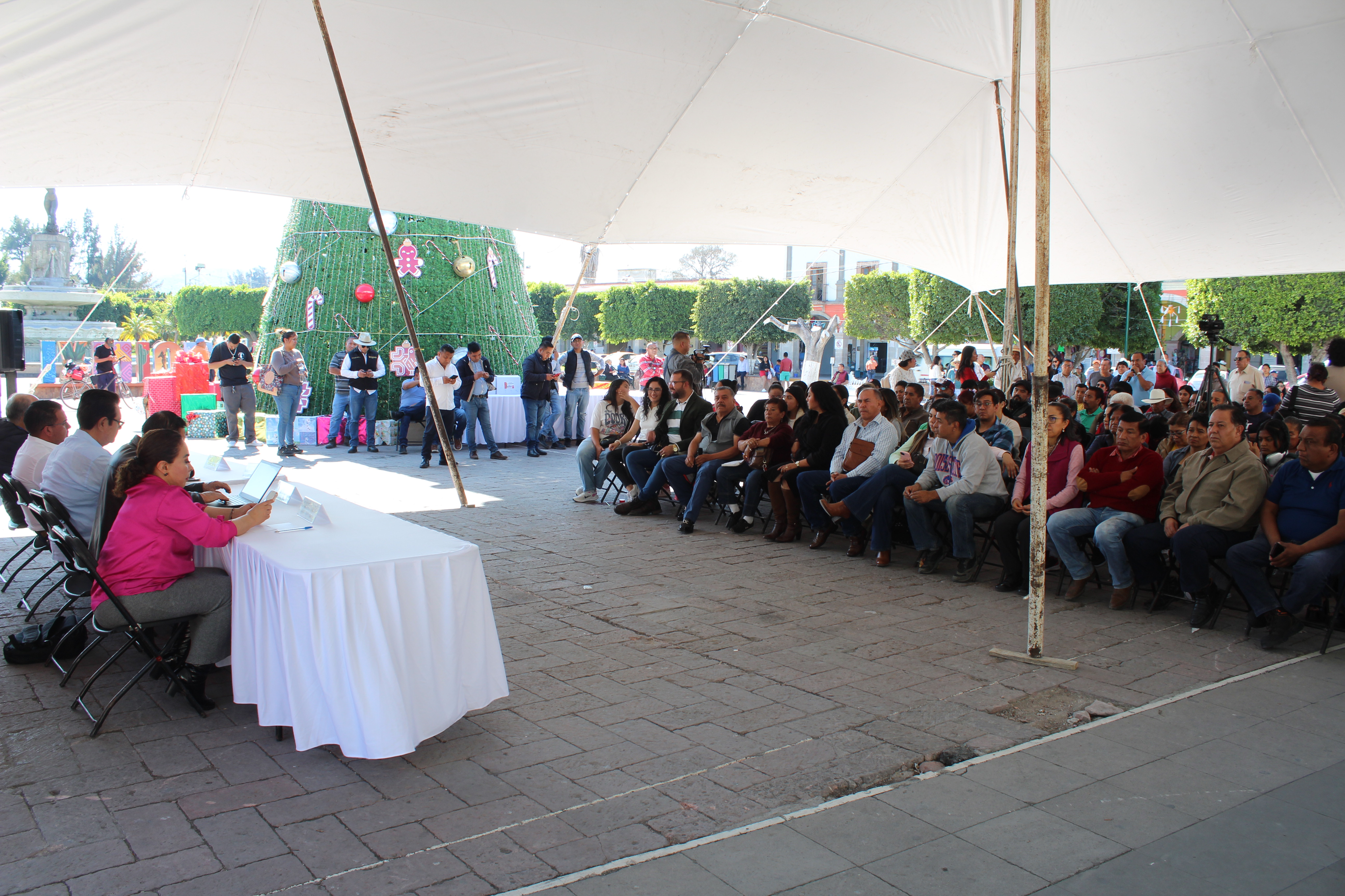 Diálogo con comerciantes del Valle del Mezquital