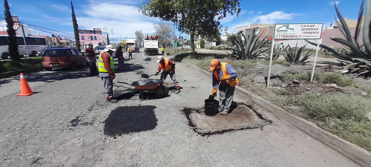 SIPDUS inició bacheo de carreteras estatales en Zona Metropolitana de Pachuca