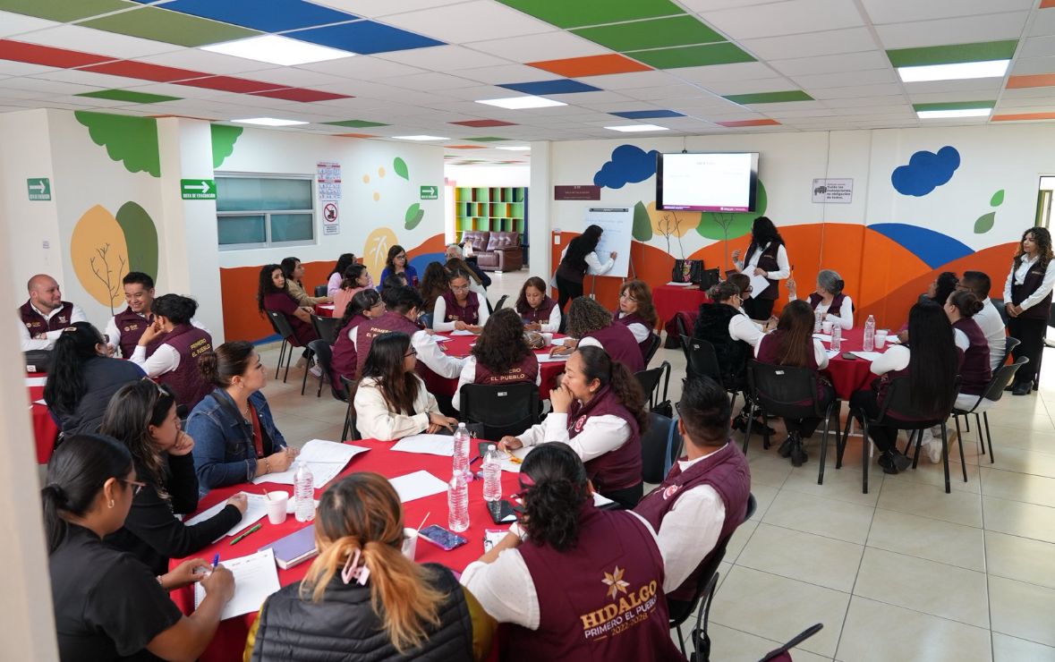 DIF Hidalgo fortalece atención con taller de Primeros Auxilios Emocionales