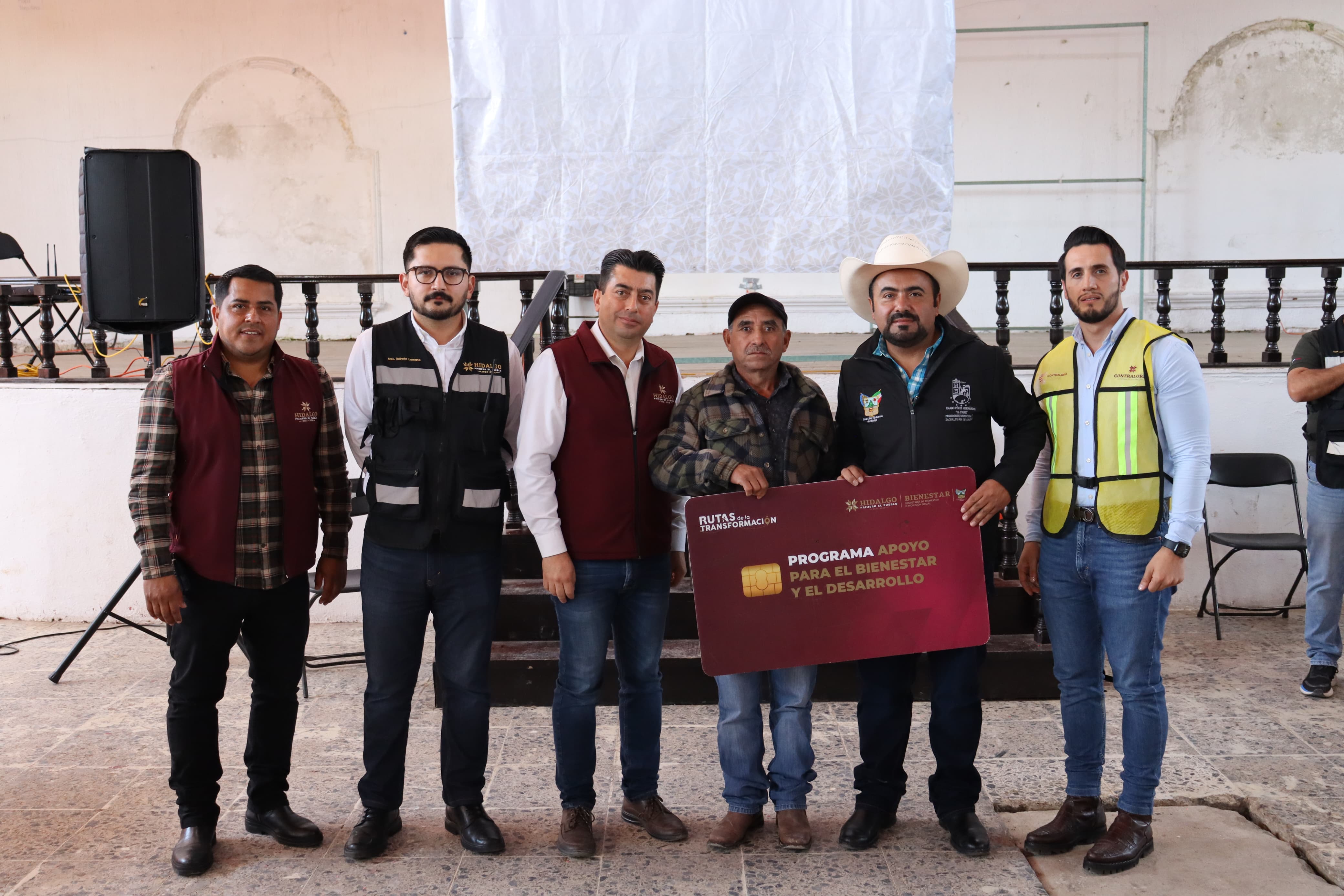 Sebiso mantiene entrega de tarjetas en municipios afectados por lluvias