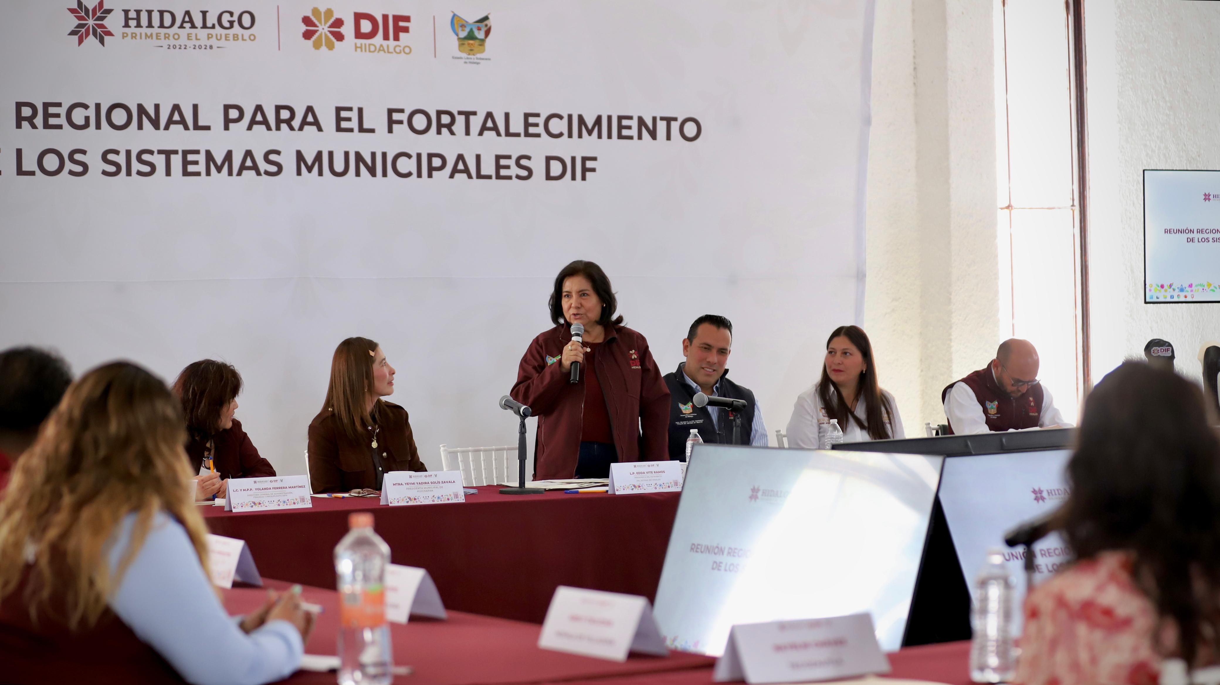 Llama Edda Vite Ramos a DIF Municipales de la Región Huichapan a aprovechar convenios de colaboración para fortalecer la atención social