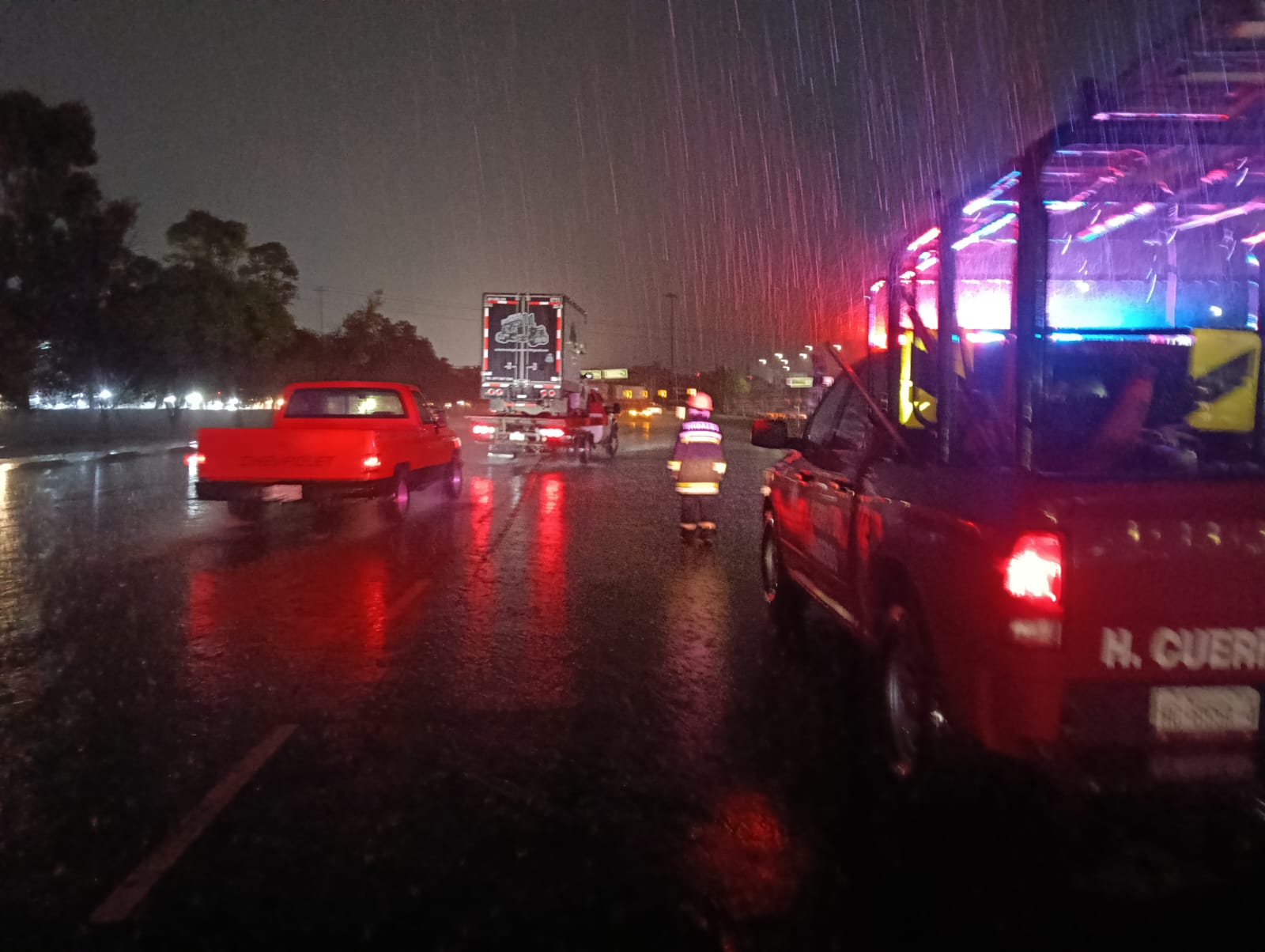 Lluvias intensas activan operativos de emergencia y vigilancia en Hidalgo