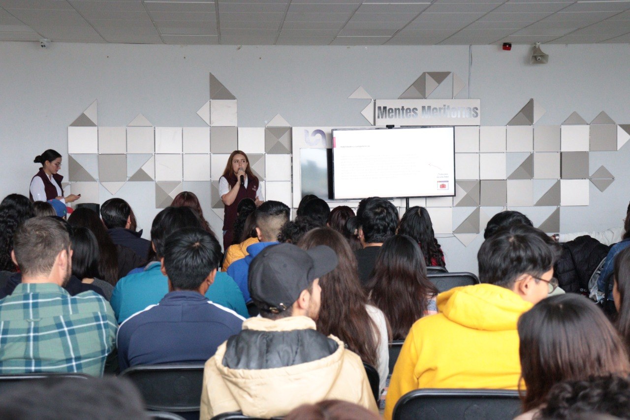 STPSH fortalece habilidades de buscadores de empleo mediante talleres especializados