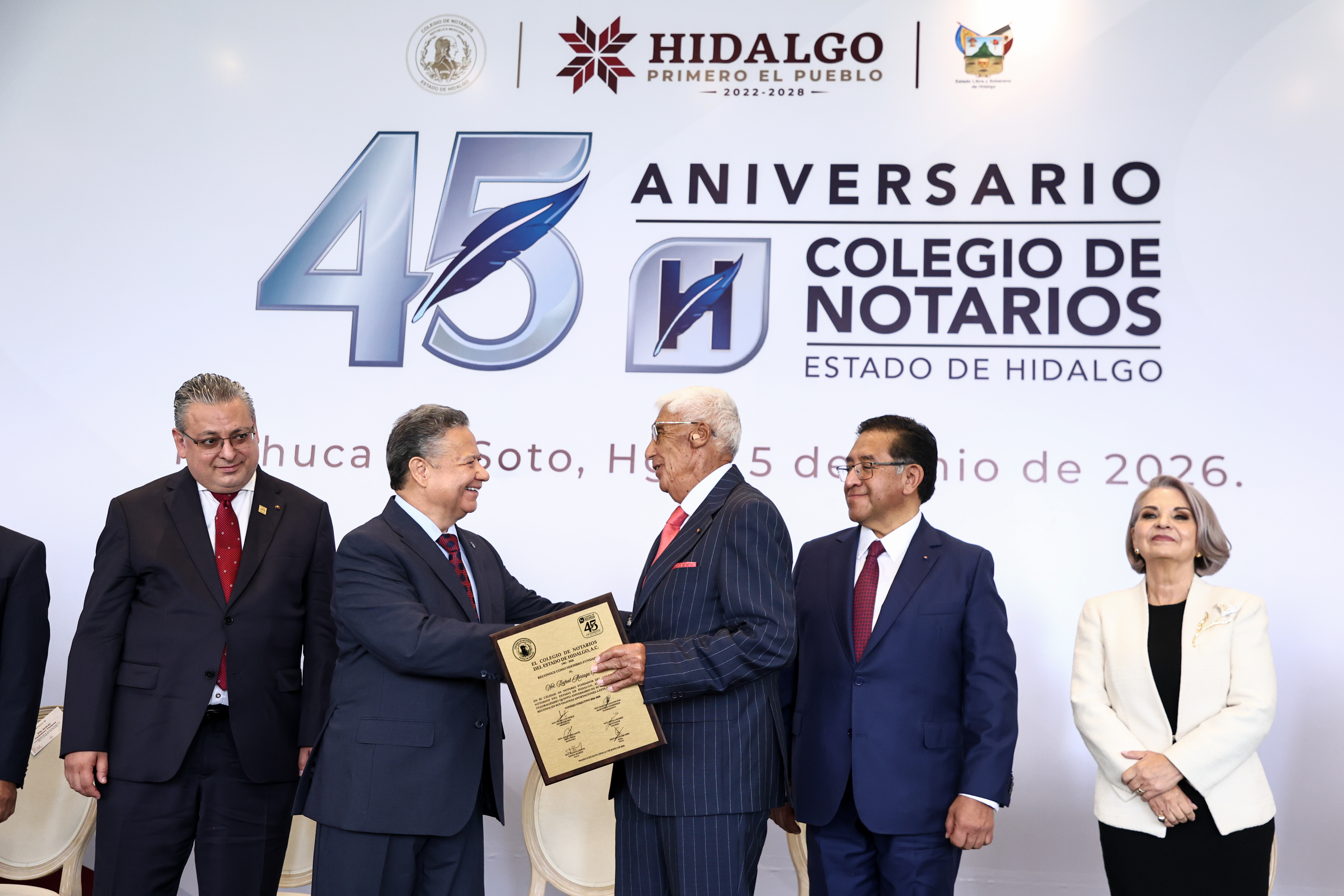 Julio Menchaca acompaña fortalecimiento del Colegio de Notarios del Estado de Hidalgo