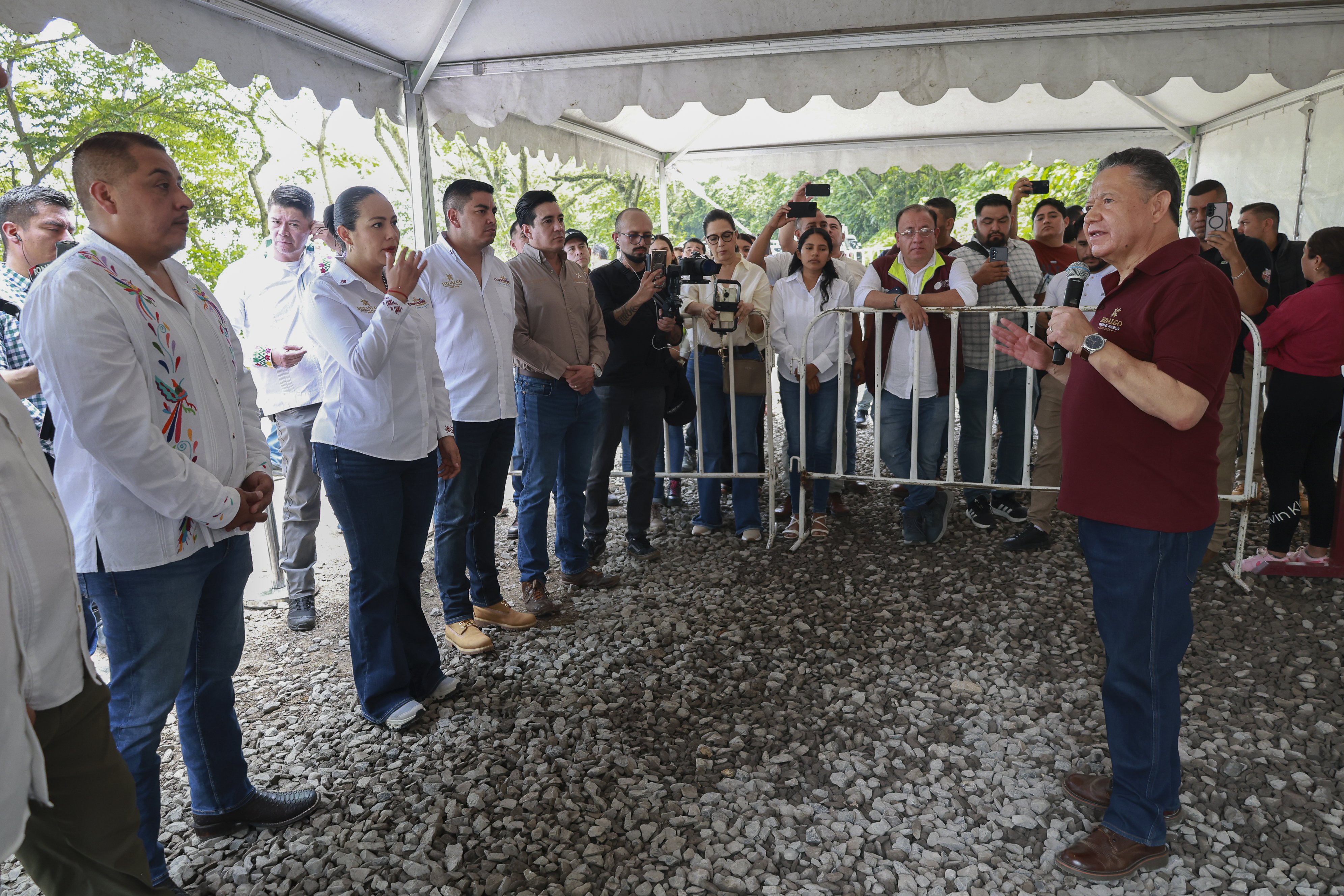 Julio Menchaca arranca las Rutas de la Reconstrucción en la Sierra Gorda hidalguense