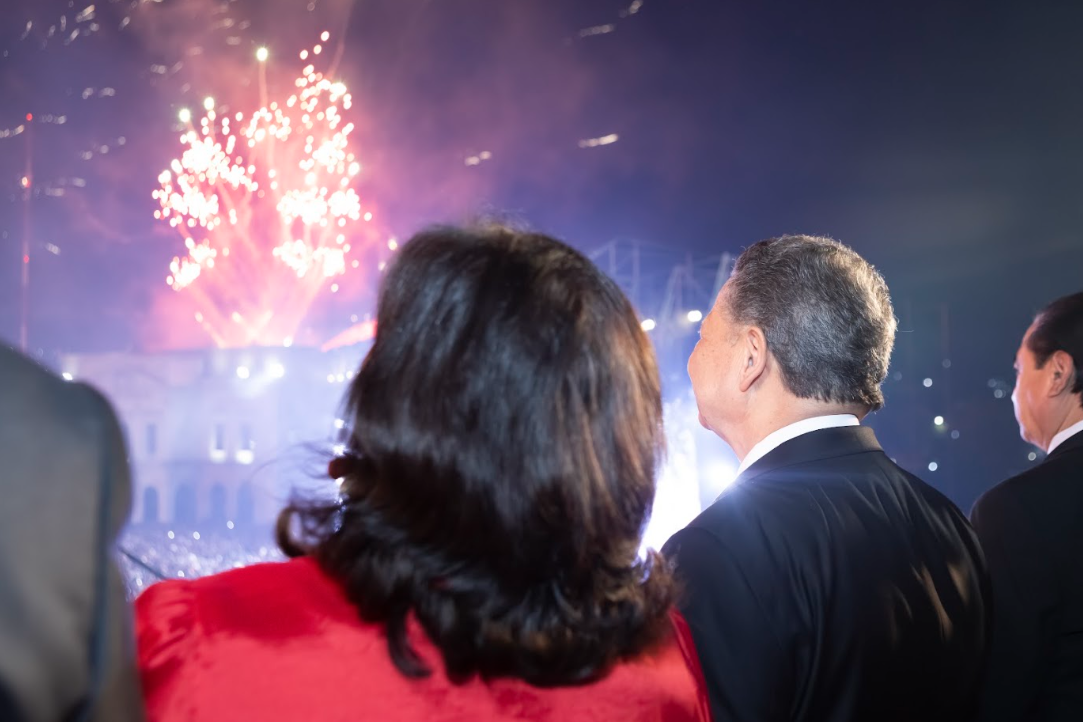 Conmemora Julio Menchaca, junto con el pueblo de Hidalgo, el 216 aniversario del inicio de la Independencia de México