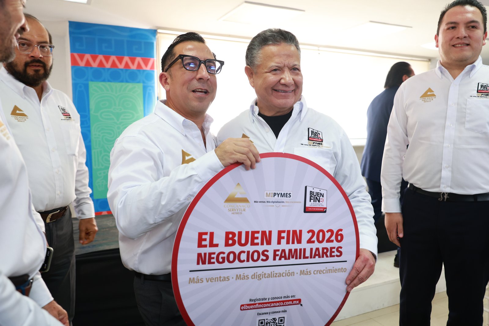Convoca Julio Menchaca a sector empresarial a generar prosperidad compartida en todo el país