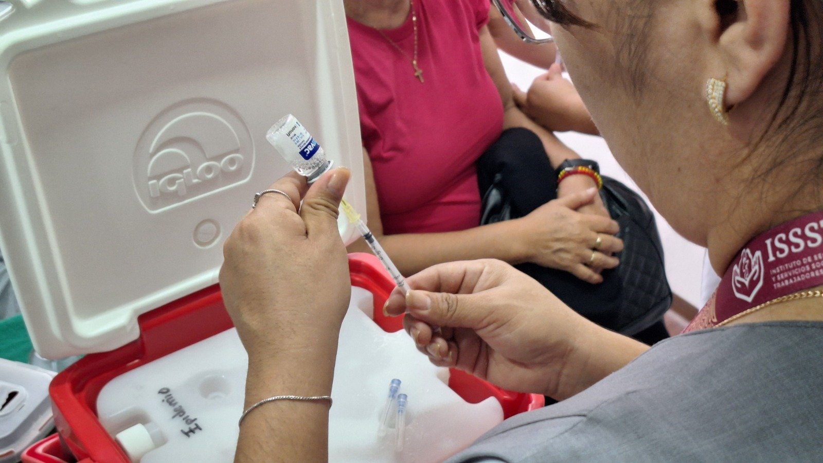 Hidalgo incrementa metas de vacunación contra influenza y COVID-19 para el invierno
